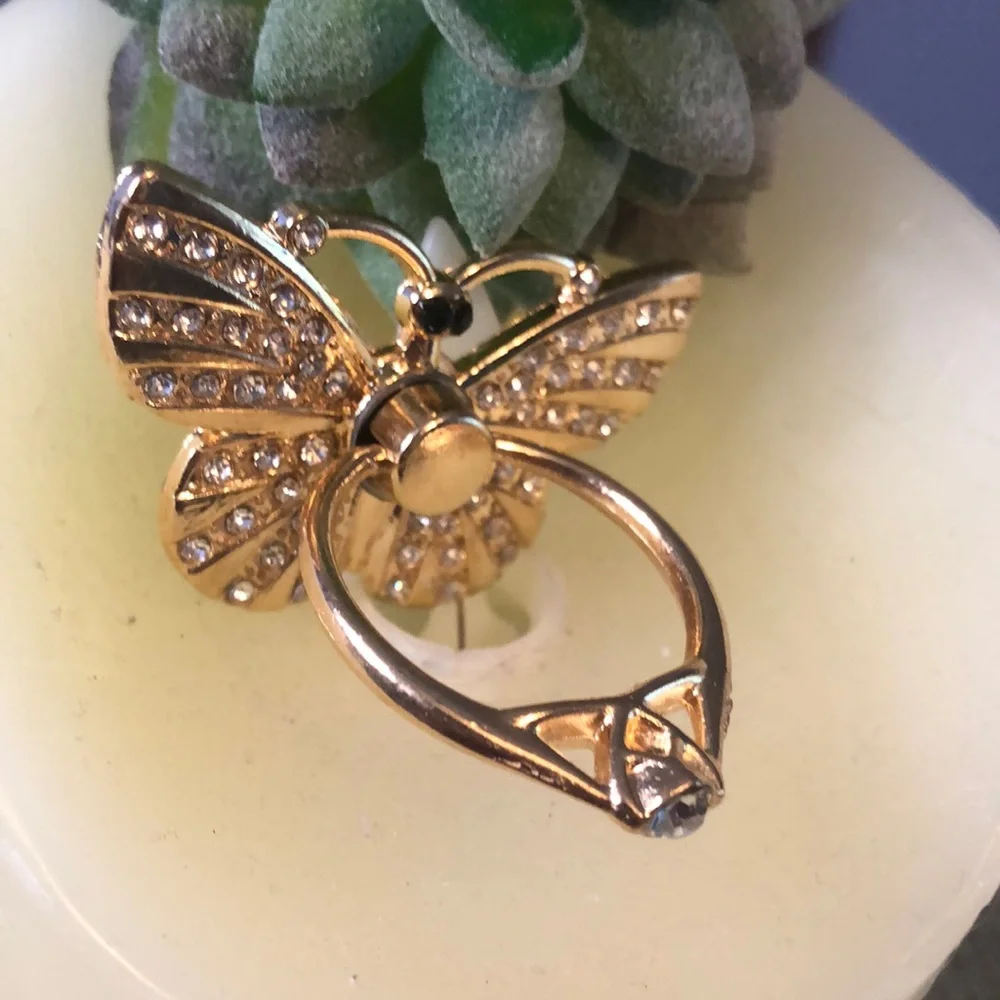 - #163 🤍NWOT Crystal Bling Butterfly Cell Phone Ring Stand Holder Grip🤍🦋